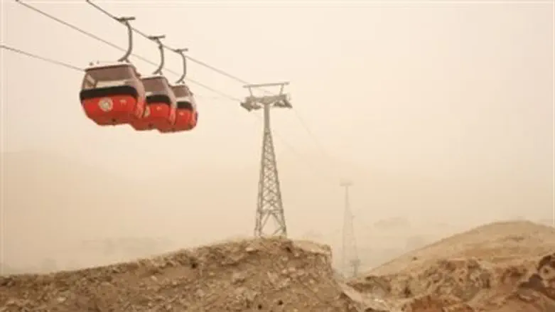 Cable cars near Yericho (file)