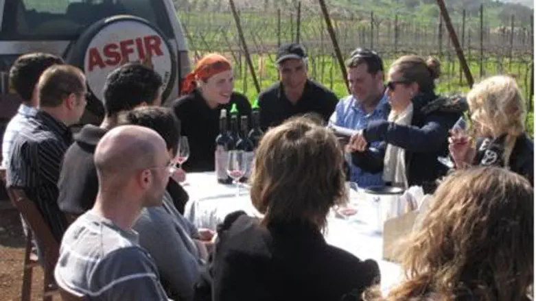 Haaretz reporters in Samaria