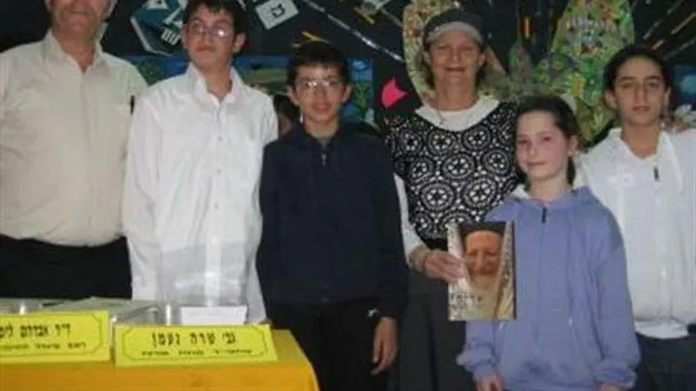 Dr. Lifshitz (left)