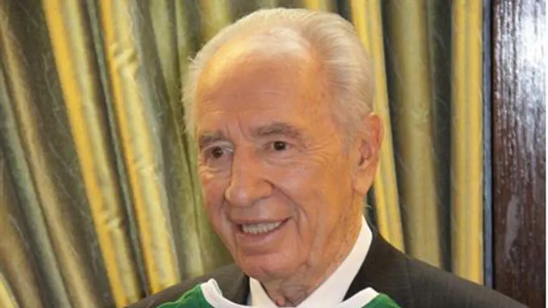 Peres with Sabonis shirt.