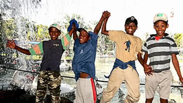 members of eshbal school