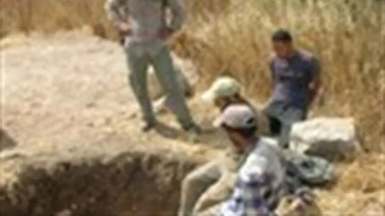 Captured Antiquities Thieves