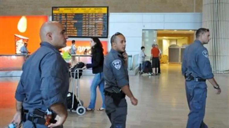 Police patrol Ben Gurion, 6.7.11
