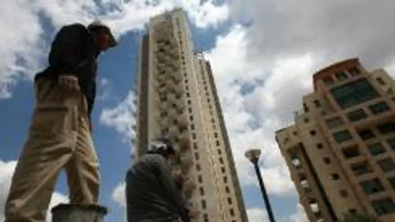 Building the Holyland towers