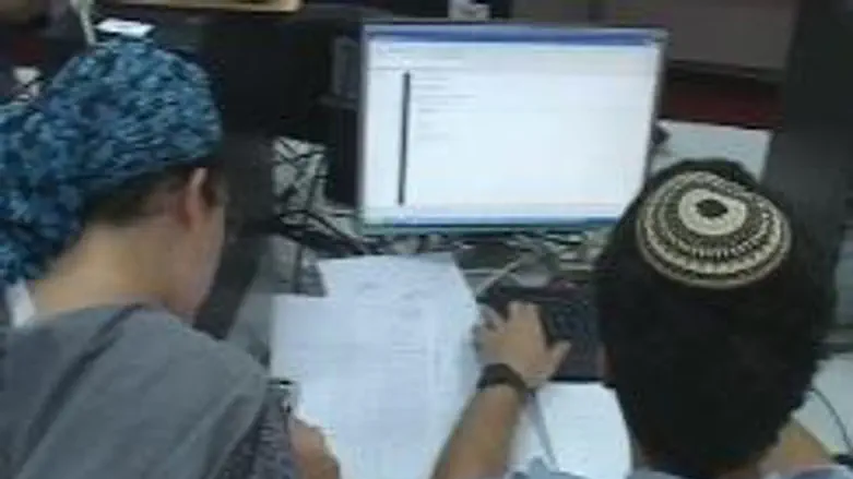 Math Olympics in Ariel