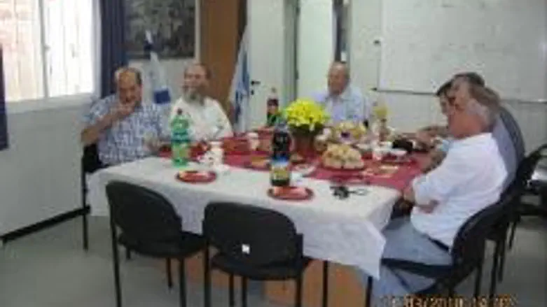 Orlev visits Beit El classroom