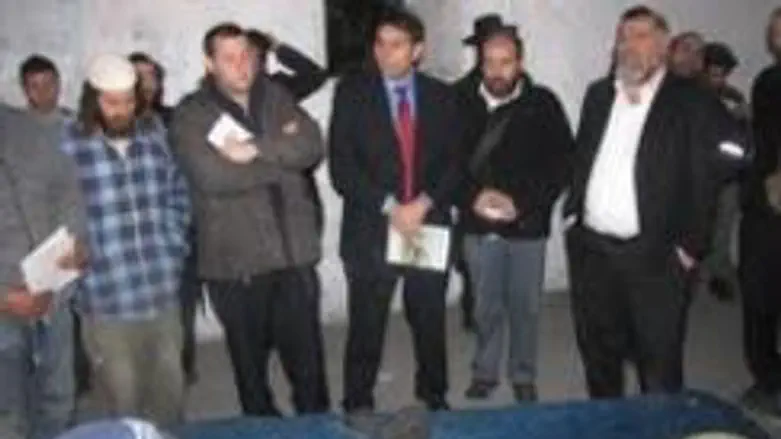 Mesike (r), Danon (red tie)