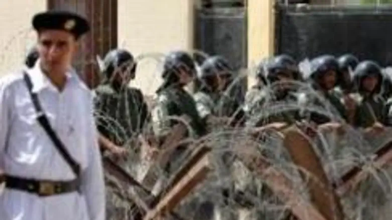 Egyptian anti-terror forces on guard