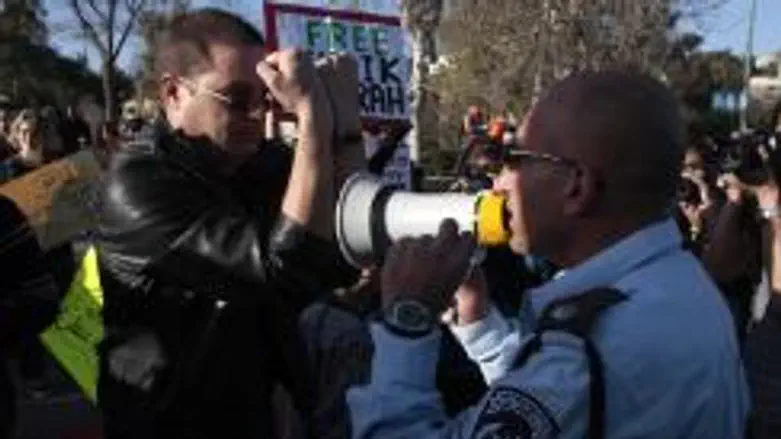 Confronting police