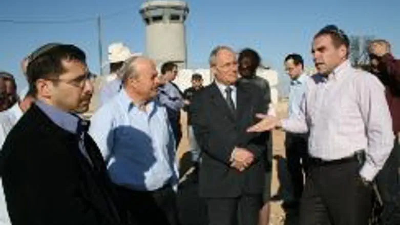 MK Orlev (left) with Efrat mayor Revivi