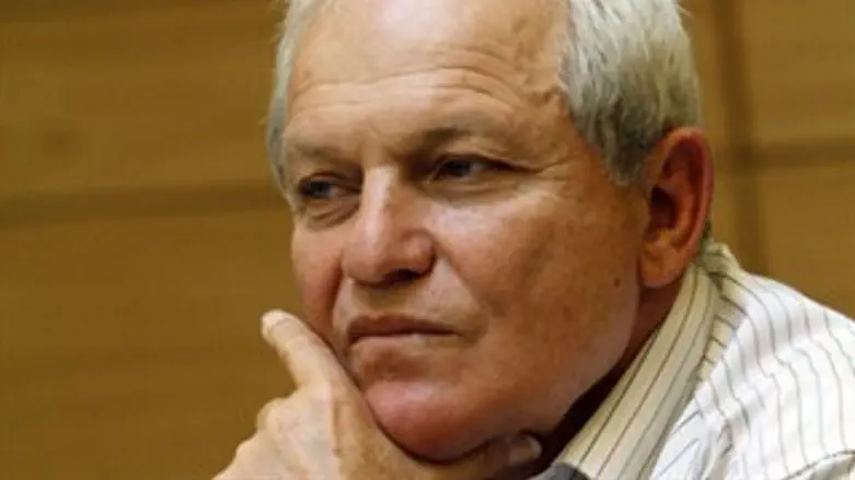 יבדוק את הנושא והנתונים. כץ