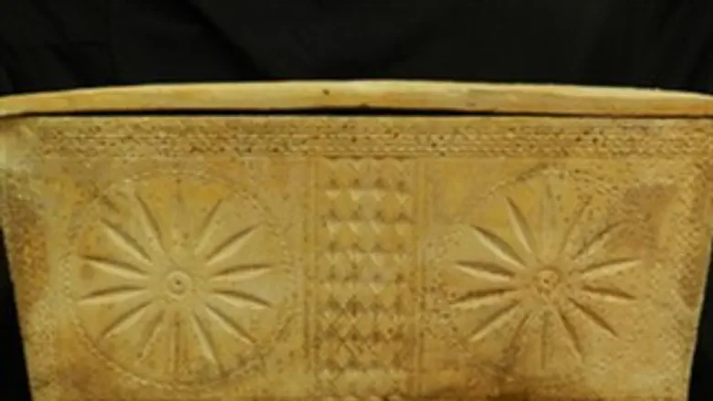 ארון קבורה מפואר. ארכיון