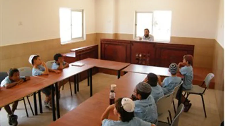 אולם הדיונים המכובד