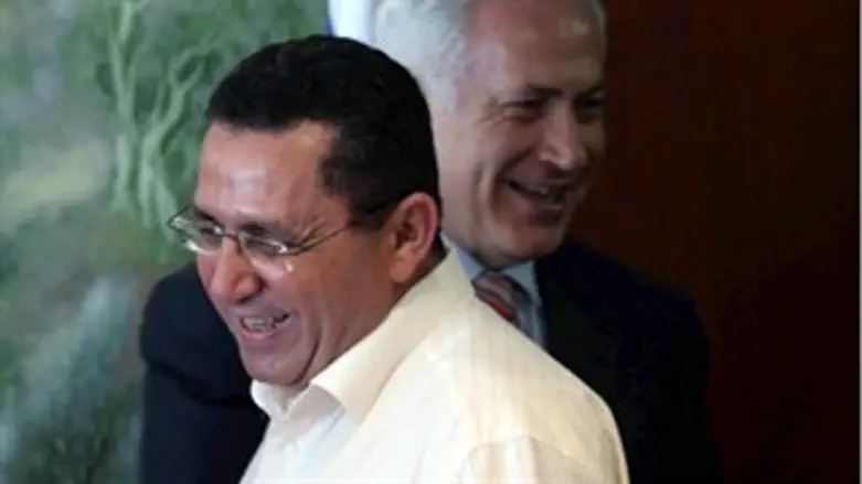 עבר מחוייך. נתניהו ועייני