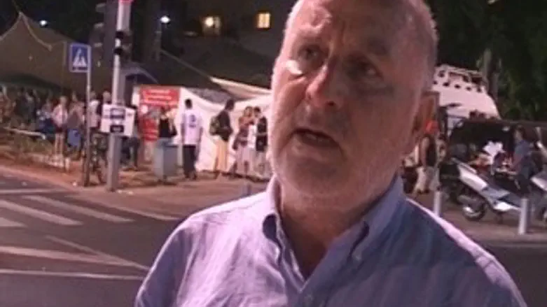 מאיר אינדור במאהל