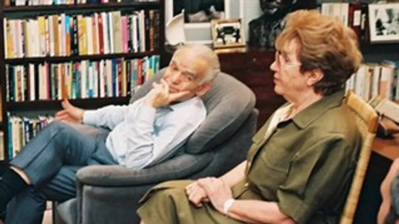 שולמית שמיר