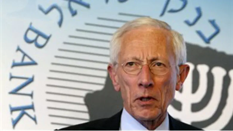 מתייחס. הנגיד פישר.