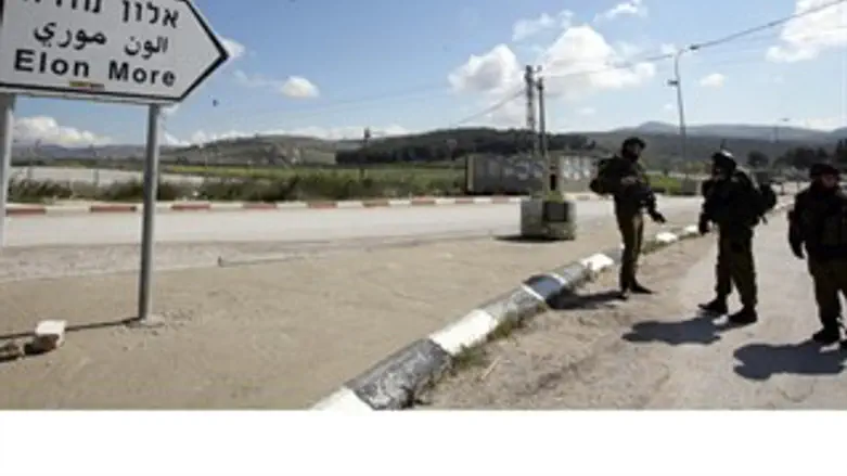 שכול מאחד באלון מורה