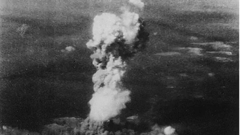 Smoke billows from Hiroshima after atomic bom