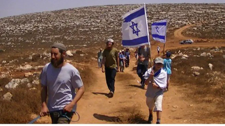 Hike at Alei Ayin, 6/8/2011