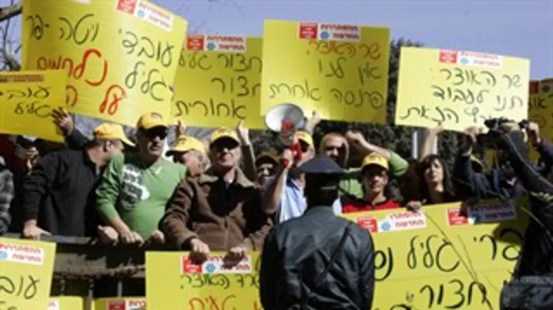 עובדי "פרי גליל"