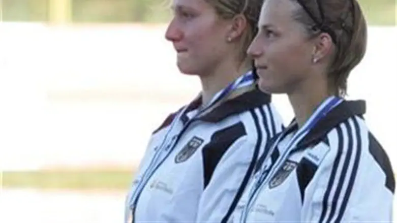 Anne Knorr, Deborah Nich