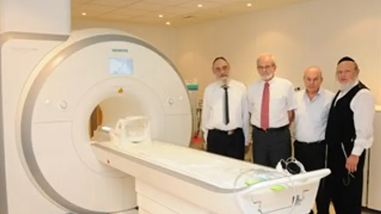 חשיפת מכשיר ה- MRI החדש