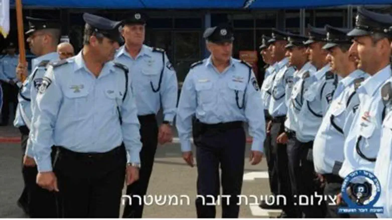 Danino visits traffic police