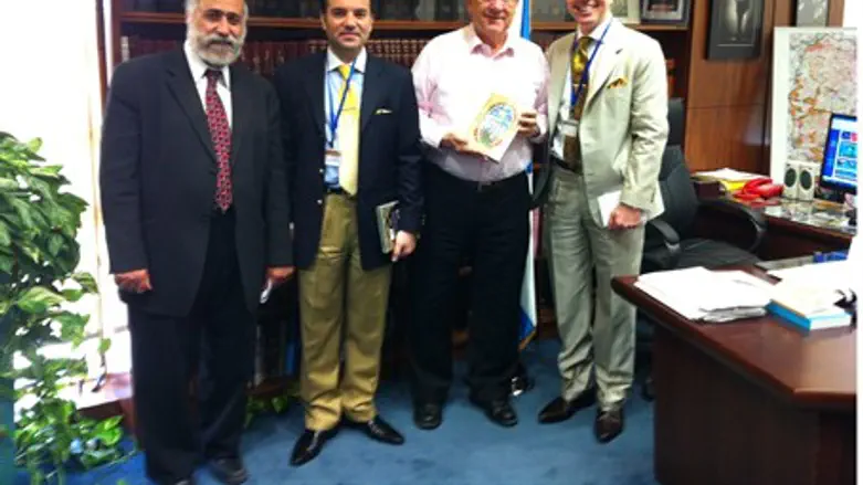 Turkish representatives with MKs Rivlin and Z