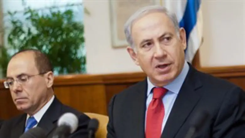 מעלים כספים צפונה. נתניהו ושלום