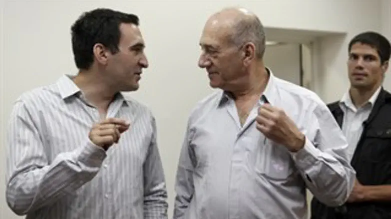 אולמרט הבן ואולמרט האב. היום בביהמ"ש