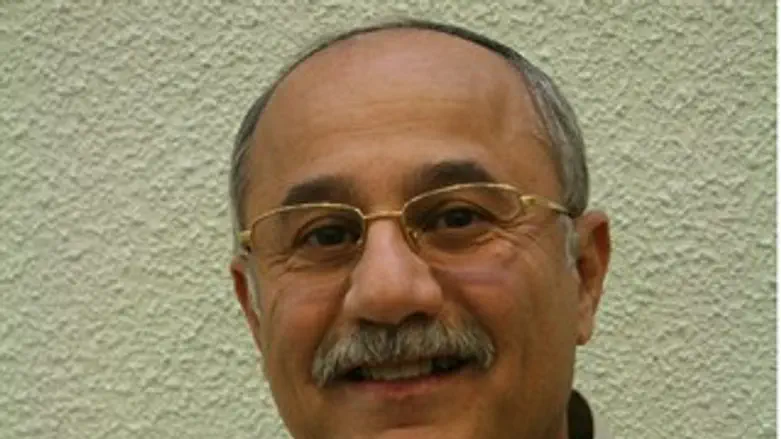 לספק מורים. ד"ר עזרא קהלני