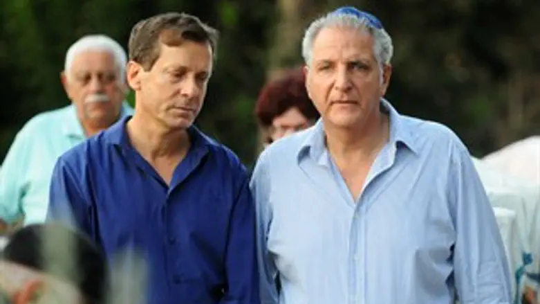 ספדו. רקנאטי והרצוג