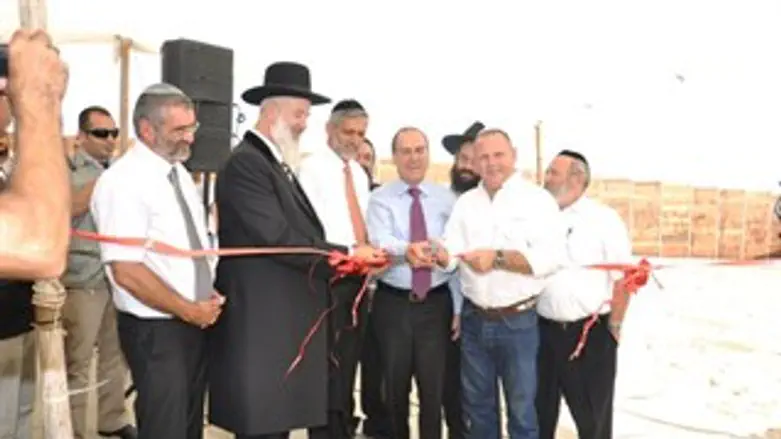 גוזרים את הסרט