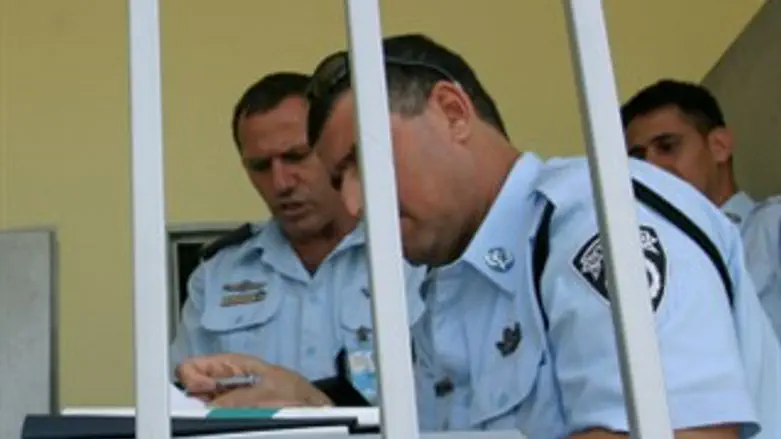 לחסום את ההדלפות