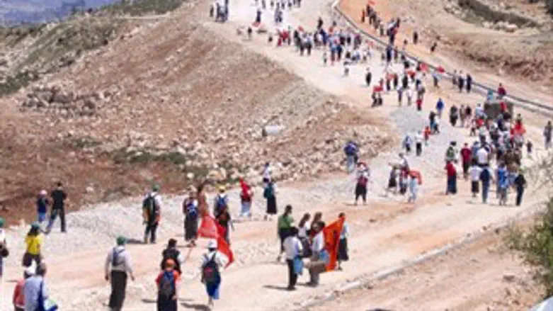 עולים לעיטם