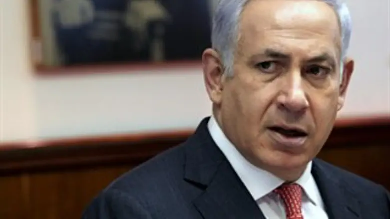 "מבין ומכיר את כאבכם"