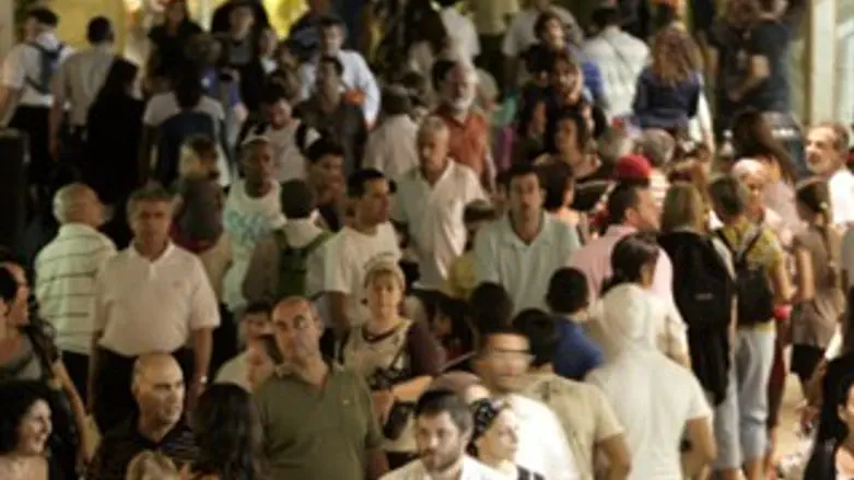 נהיה כאן צפוף...