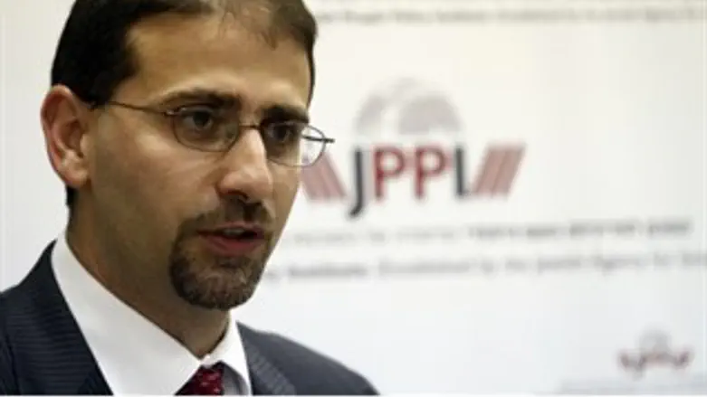 לוחץ. שפירו