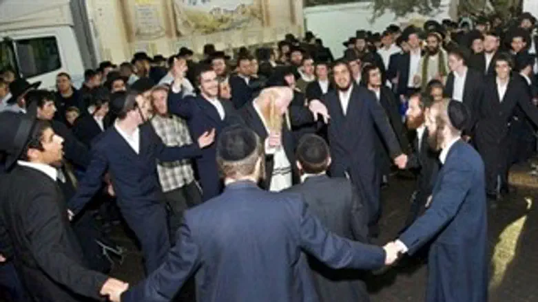 הילות שמעון הצדיק