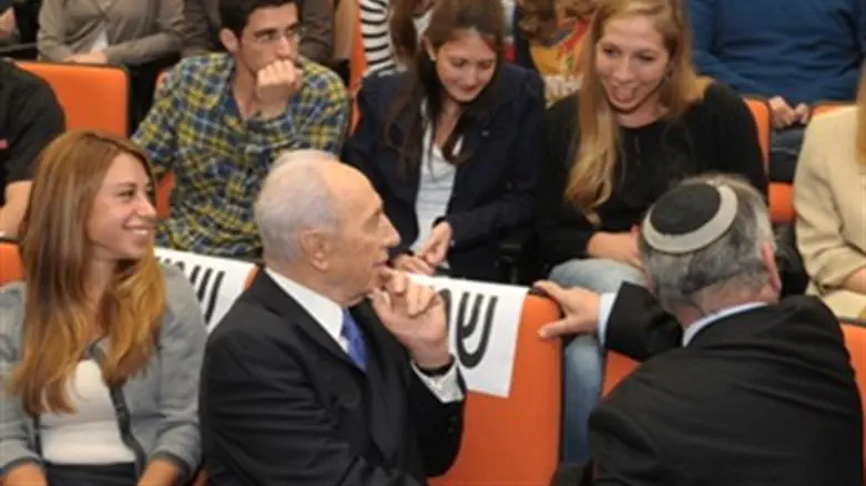 Peres at Tzfat medical school launch