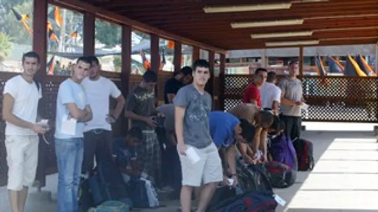 מה שותים בבקו"ם?