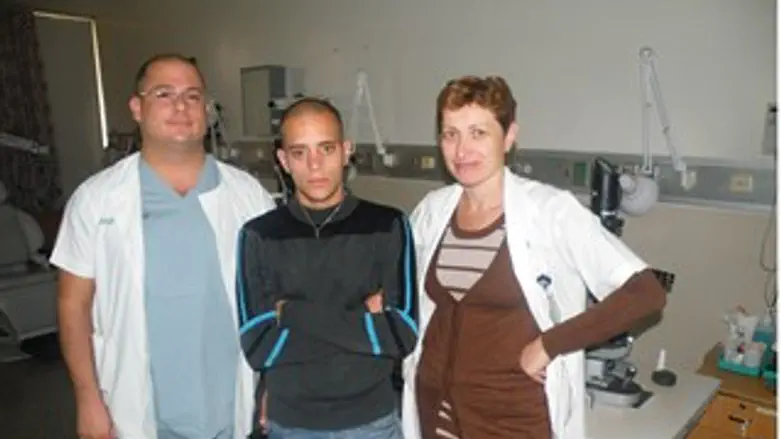 עלי נוהרופאים שטיפלו בו