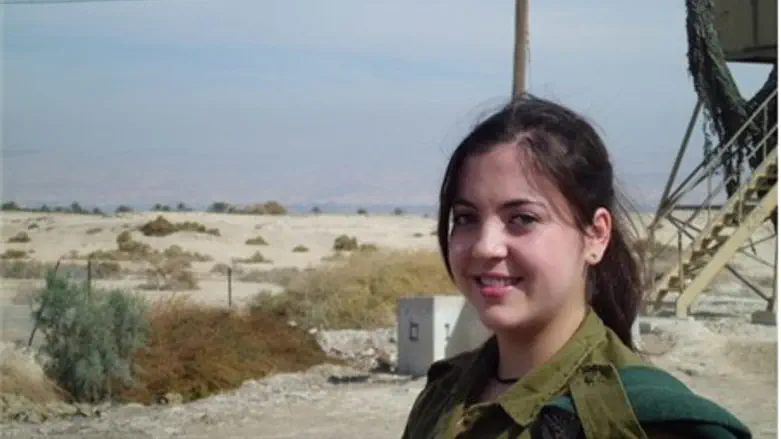 IDF female soldier at Dead Sea