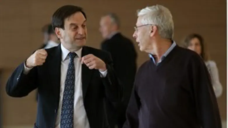 מרידור ובגין