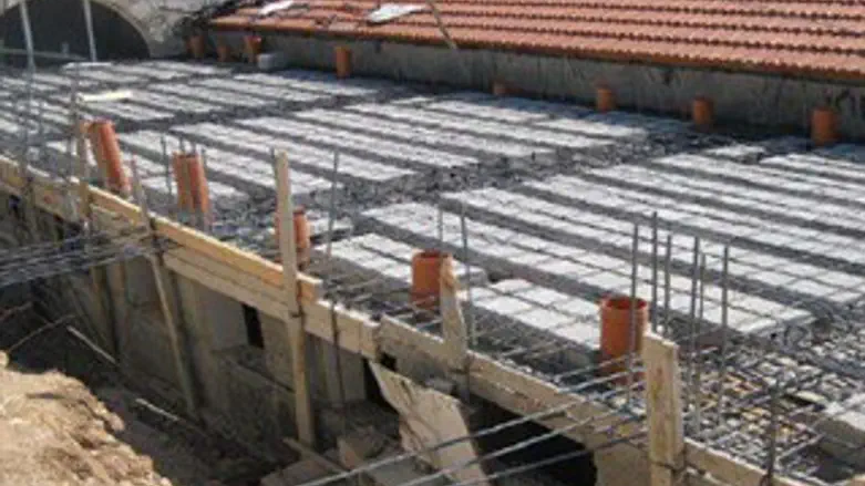 מכינים את הגג ליציקה