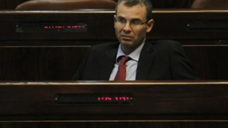 לעומת כל המנגדים. לוין