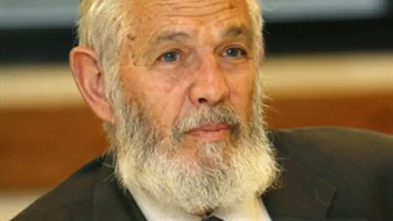 להפוך את המשפט העברי לנגיש. פרופ' שוחטמן