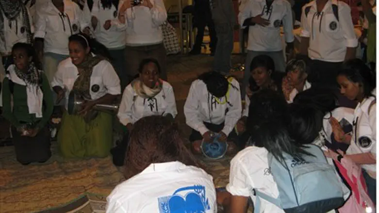 Bnei Akiva youth celebrate Sigd