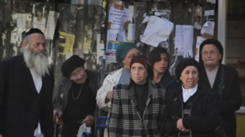 מחכים לאוטובוס שלא בא